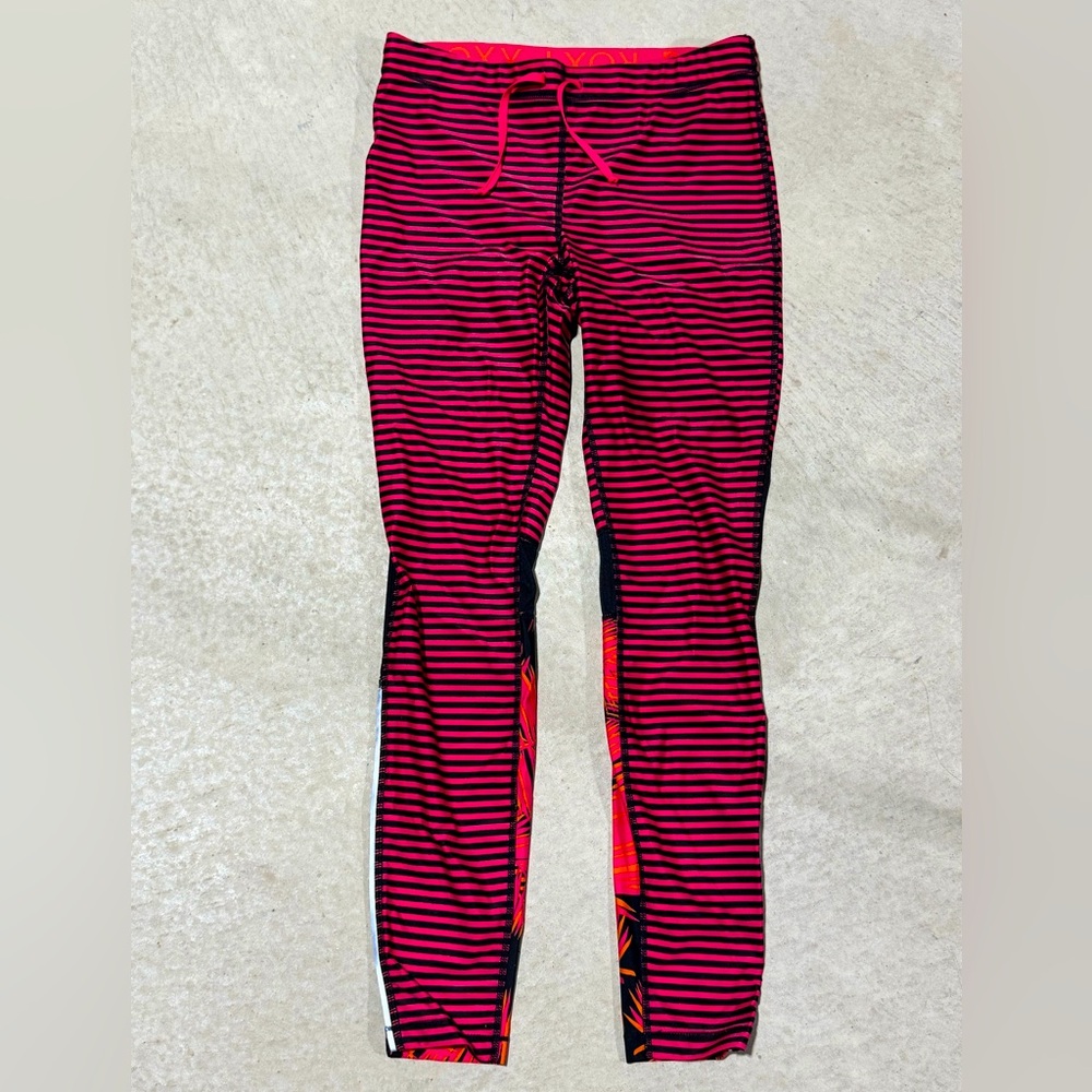 Roxy Women's Black Pink Striped Hawaiian Yoga Pants Leggings Medium M AB 554